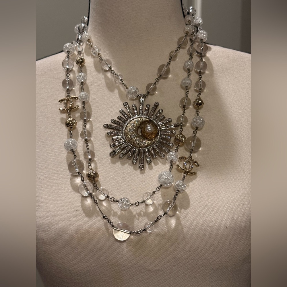 Elegant Silver and Gold Women's Necklace
